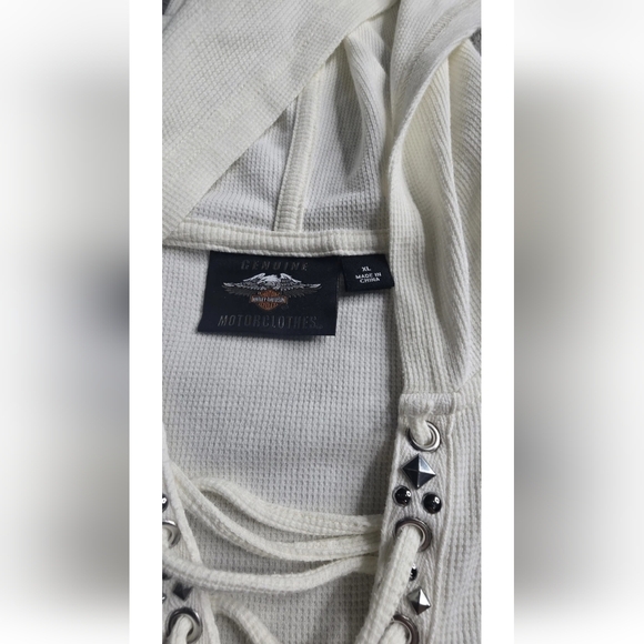 Harley-Davidson White Hoodie with Skull Design - Picture 8 of 10